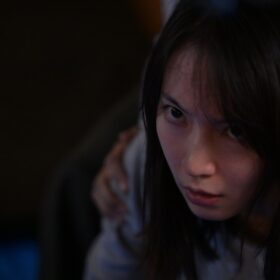 吉岡里帆と奈緒、迫真の感情表現で新境地 『シャドウワーク』に込めた思いを語る
