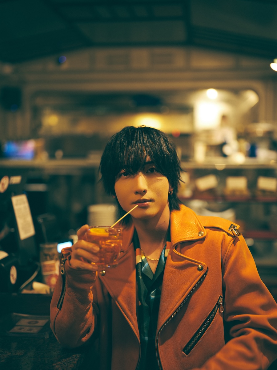 「小林千晃デビュー10周年記念写真集（仮）」(東京ニュース通信社刊)