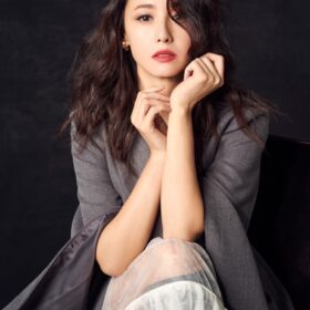 沢尻エリカ「EIMY ISTOIRE」2026 AUTUMN COLLECTION