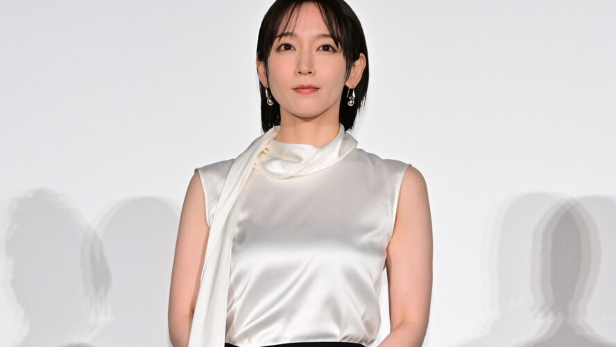 吉岡里帆「とても面白いスリラー、そして温かい物語」 映画『シャドウワーク』完成披露上映会レポート