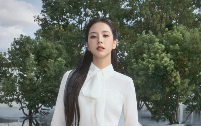 BLACKPINKジス、Stray Kidsヒョンジン、XG JURIAらアジアスターたちがパリで美の饗宴！
