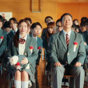 ©仲間りょう／集英社 ©2027 映画「高校生家族」製作委員会