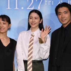 長澤まさみ＆柄本佑＆石橋静河、普通じゃない3人の愛を語る！ 『このごにおよんで愛など』舞台挨拶