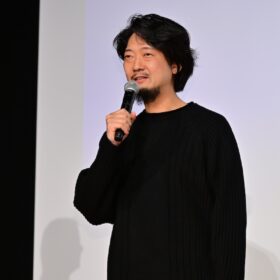 『見上げてごらん』