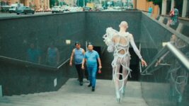 男として扱われると苦しくなる 存在するだけで罪になる国で生きる21歳の決断