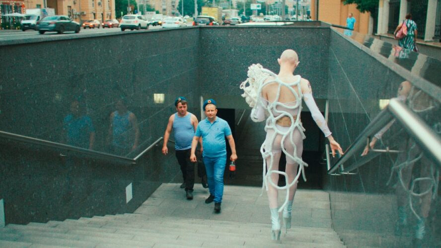 男として扱われると苦しくなる 存在するだけで罪になる国で生きる21歳の決断